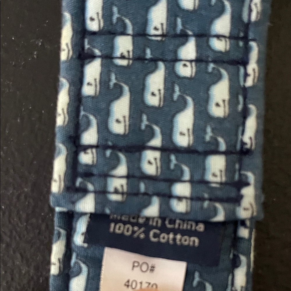 ❤️ 5/$25 Vineyard Vines Blue Whale Pattern Belt - Picture 5 of 6